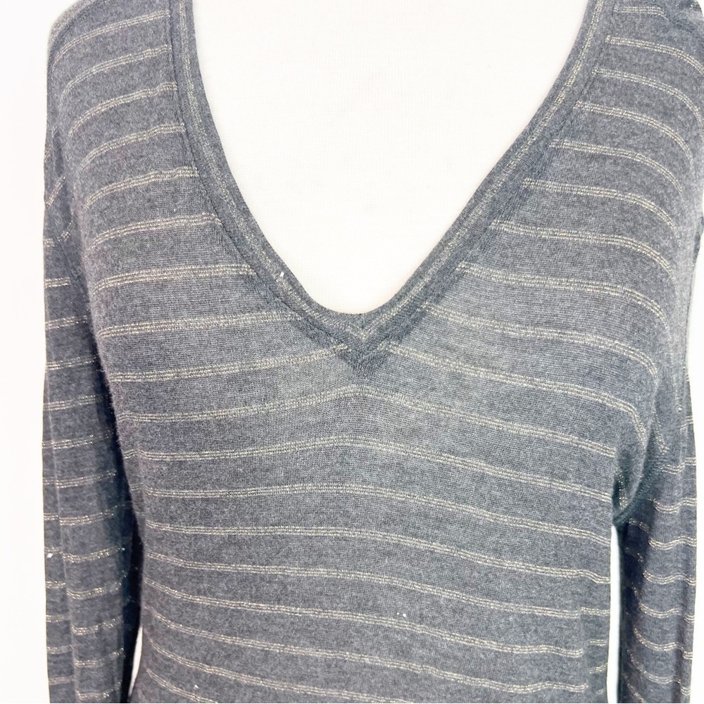 Rails Gray With Metallic Bronze Stripe V-Neck Lon… - image 8